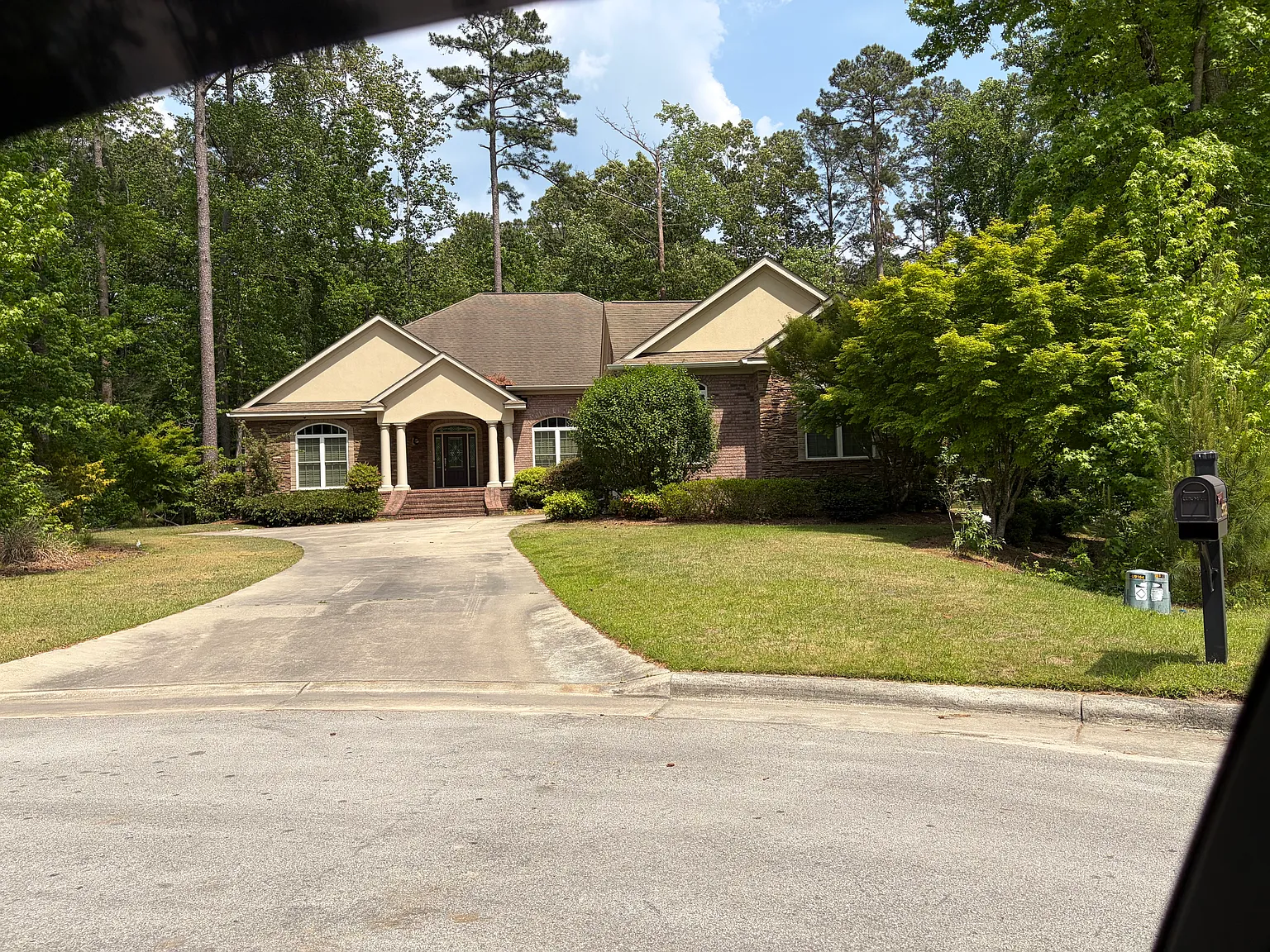 3 bed, 3219 sqft, $3,500 — Photo 1
