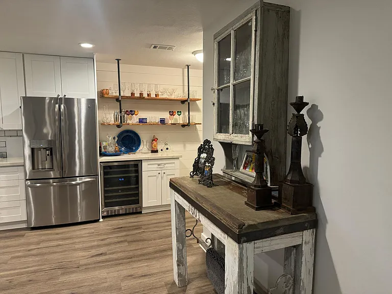 6419 Cindy Ln — Photo 4
