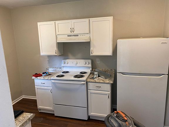 2nd image of 3861 Ogg Ave #A