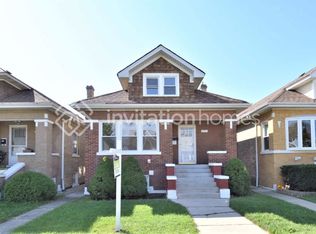 5539 W Eddy St, Chicago, IL 60641