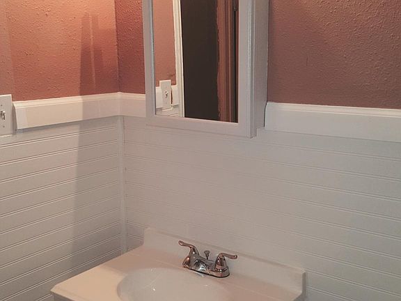 5th image of 1203 Richard Ave