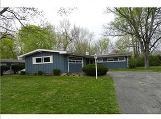 3114 Springbrook Dr, South Bend, IN 46614
