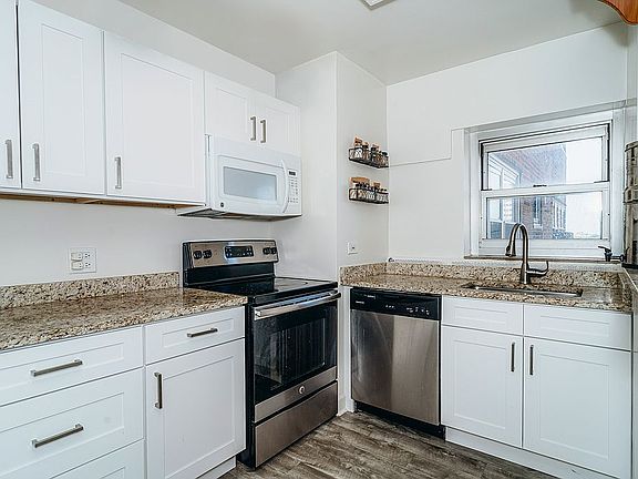 5th image of 4960 N Marine Dr APT 919