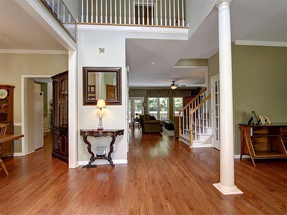 2nd image of 5003 Streamview Ct