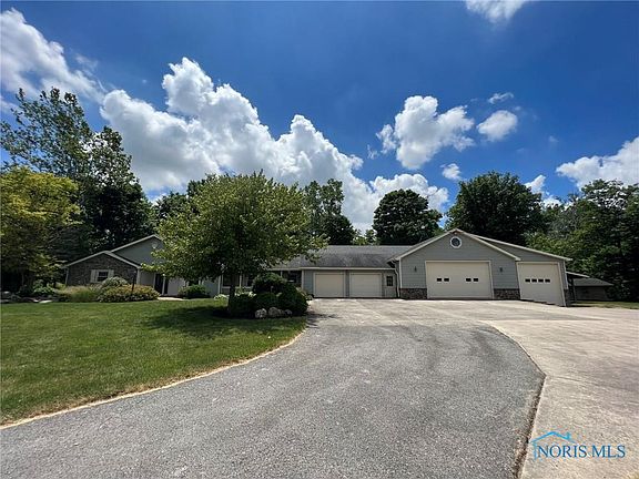 3rd image of 10411 Township Road 32