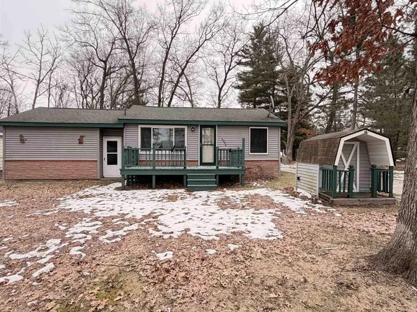 6354 Swallow Dr, Harrison, MI 48625