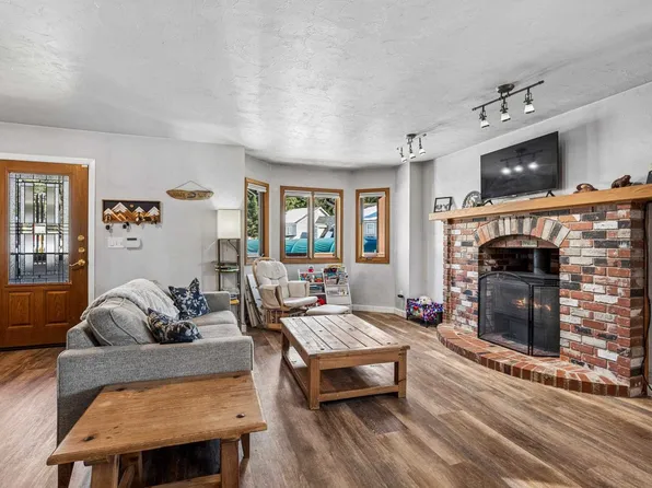 4422 Teel Ct, Juneau, AK 99801