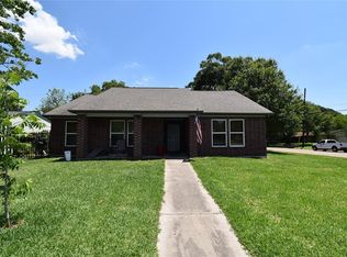 3809 Meadowlake Rd, Pasadena, TX 77503