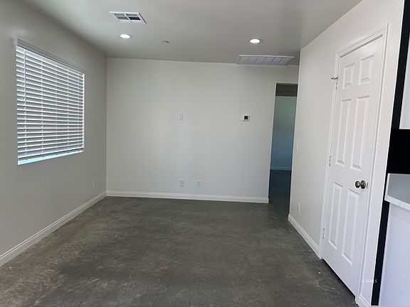 5th image of 223 W Haloid Ave