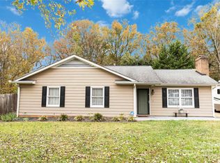 2234 Springwater Dr, Gastonia, NC 28056