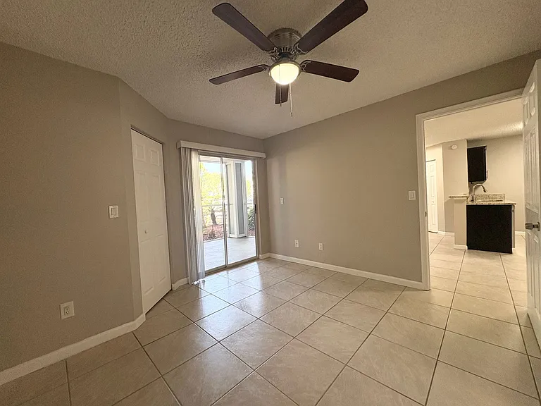 2569 Grassy Point Dr #109 — Photo 12