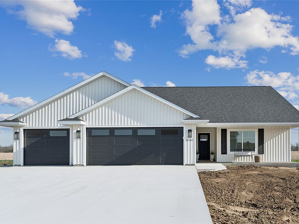 1st image of 247 Hackberry Dr
