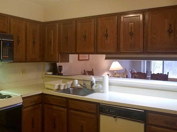 5th image of 3782 Madison Ln #A