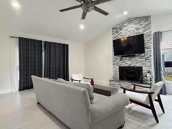 3rd image of 9135 San Ambrosio Dr