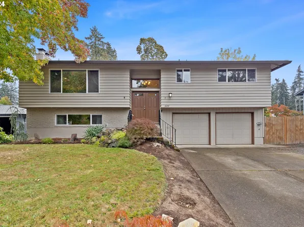 6650 Buckingham Dr, Gladstone, OR 97027