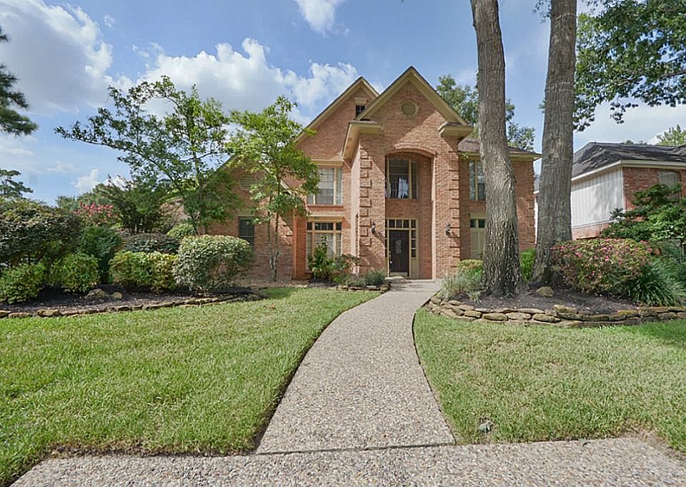 1st image of 5203 Walnut Hills Dr