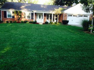 327 Nantucket Dr, Ballwin, MO
