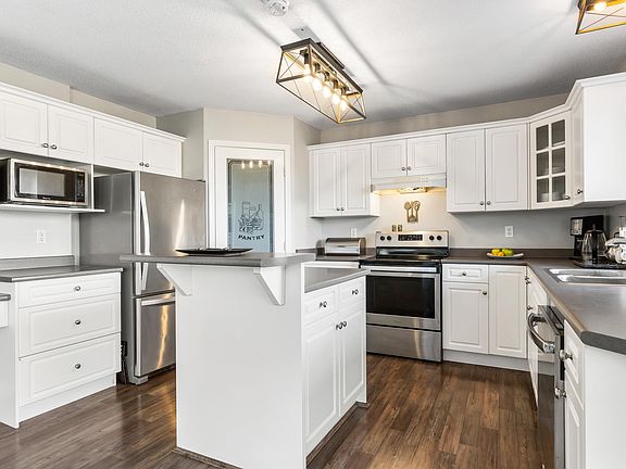 4th image of 46286 Valleyview Rd