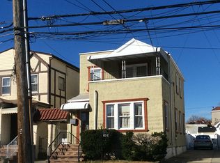 13712 232nd St, Springfield Gardens, NY 11413