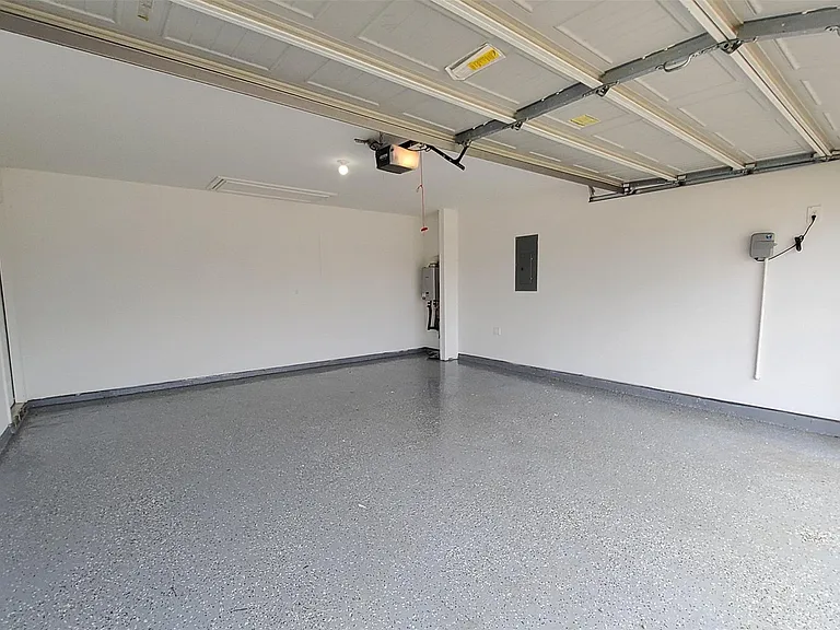 4901 Blue Beetle Ridge Dr — Photo 39