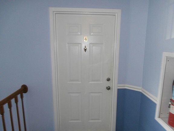 4th image of 252 W Jennifer Ln Unit 4-4A