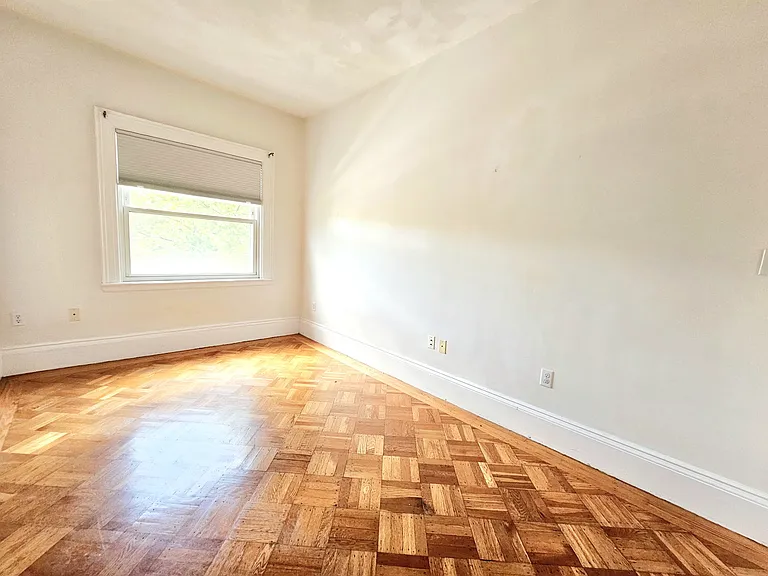 1714 Beacon St #11 — Photo 14