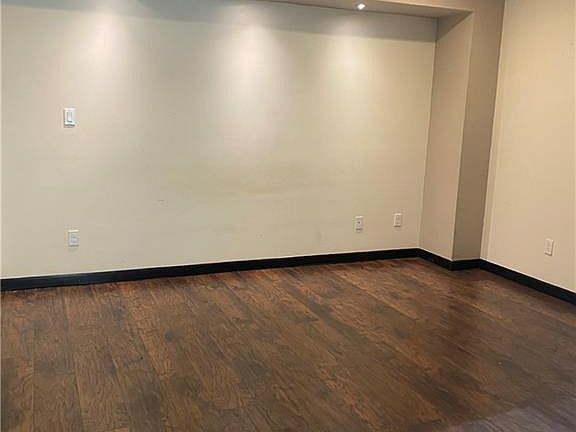 4th image of 3019 S Casa Linda St