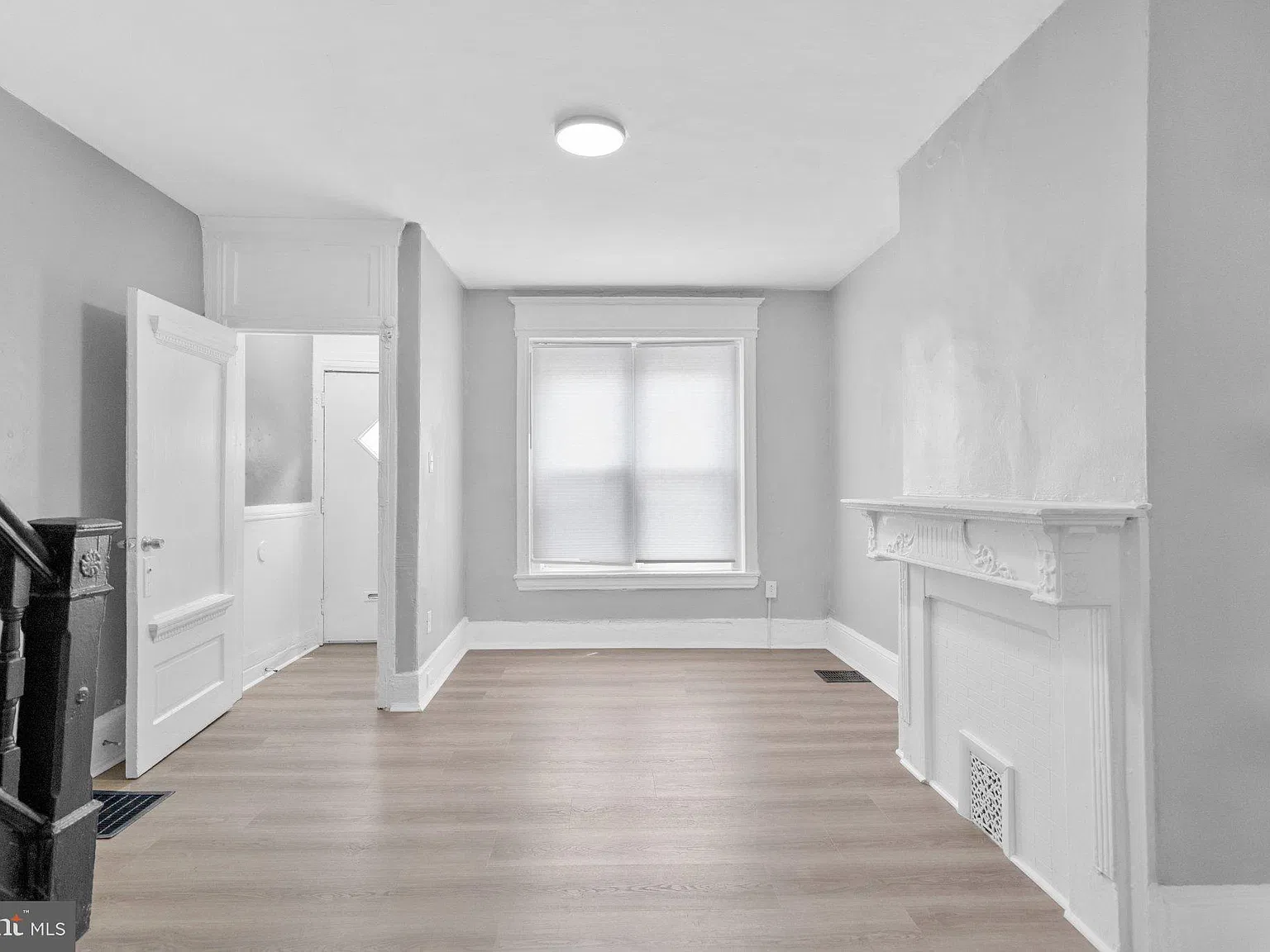 3 bed, 1.0 bath, 1120 sqft, $1,450 — Photo 4