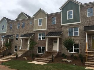 196 Panther Point Ln #8, Lawrenceville, GA 30046