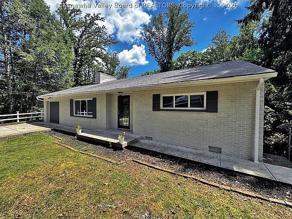 4th image of 1323 Dorsey Rd