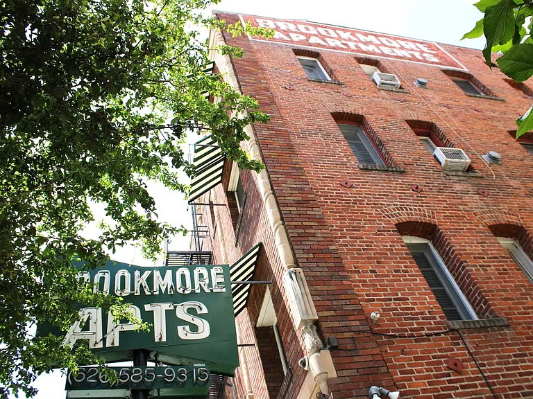 Brookmore - Exterior