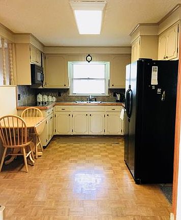 2nd image of 8137 Wilson Woods Dr