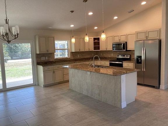 3rd image of 6572 Hornbuckle Blvd