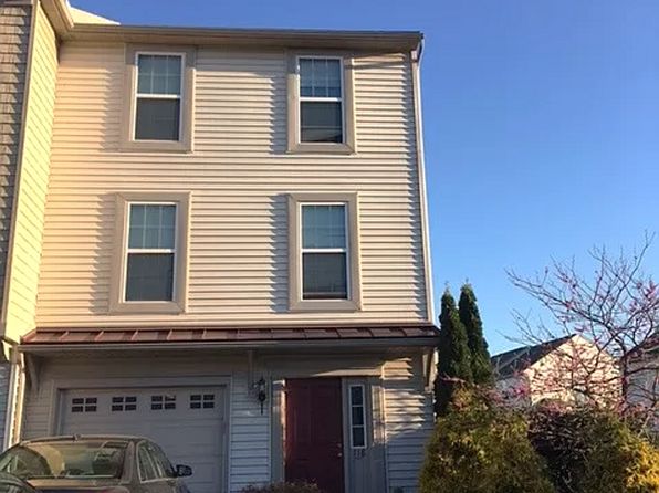 118 Cambridge Ln
