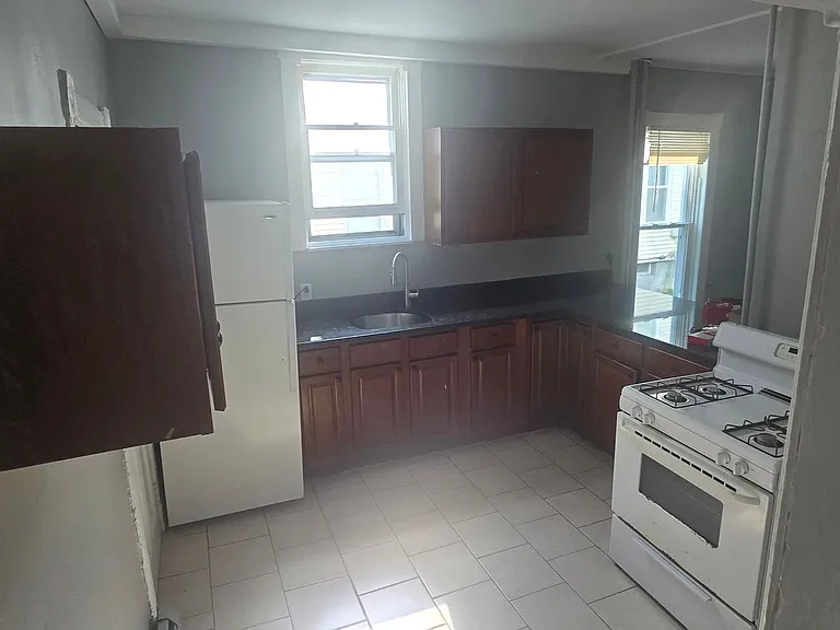203 Partridge St — Photo 8