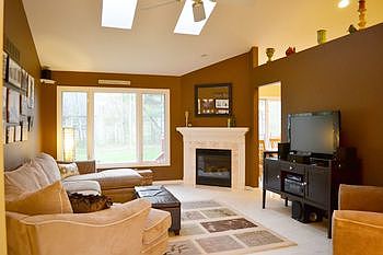 2nd image of 2518 Deerwood Cir