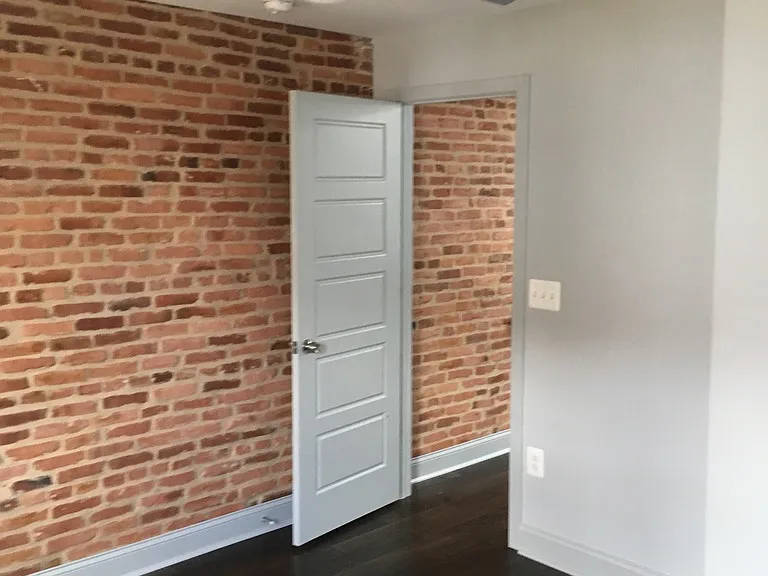 227 S East Ave — Photo 1