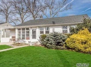 169 Elmwood St, Valley Stream, NY 11581