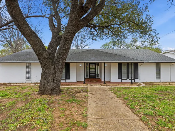 317 Cedar Creek Ct, Fort Worth, TX 76103