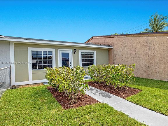 3rd image of 21389 NW 39th Ave