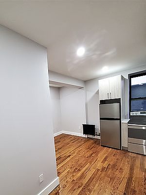 1st image of 180 Underhill Ave #2H