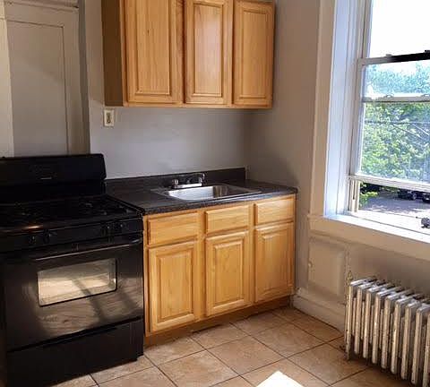 5th image of 445 Central Ave APT C8