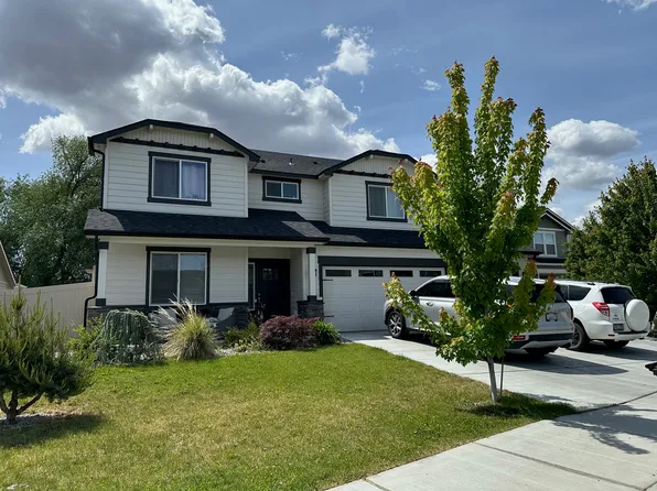 6315 Cottonwood Loop, Yakima, WA 98903