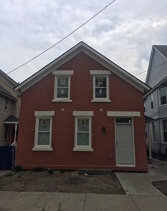 2nd image of 2173 W 32nd St