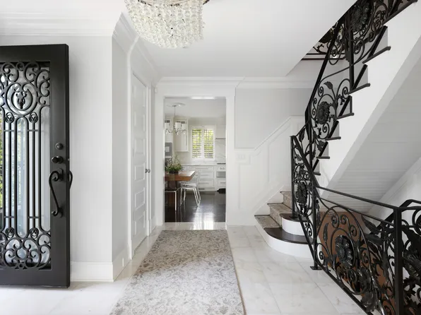 3061 Scenic Place image 8 of 40