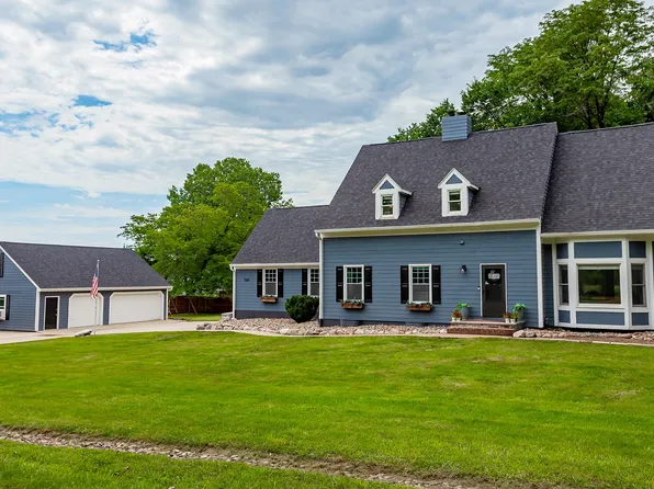 1520 Thornwood Rd, West Des Moines, IA 50265