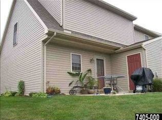 399 Stonehedge Ln, Mechanicsburg, PA 17055