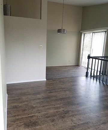 3rd image of 314 Jefferson Ct