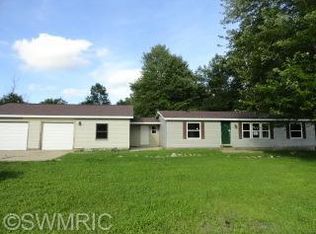 5367 W Ashley Ln, Grant, MI 49327