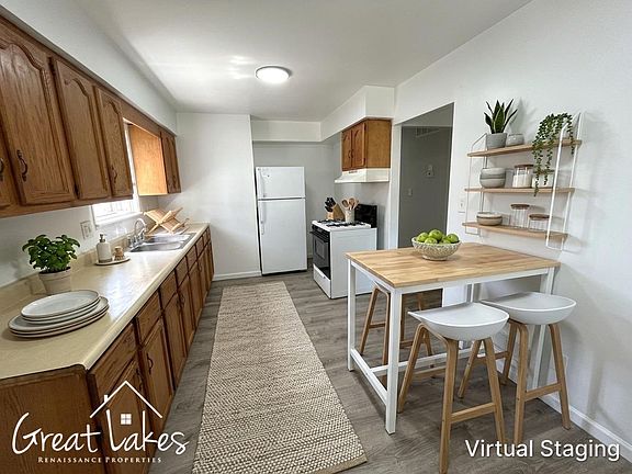3rd image of 20797 Gentner St